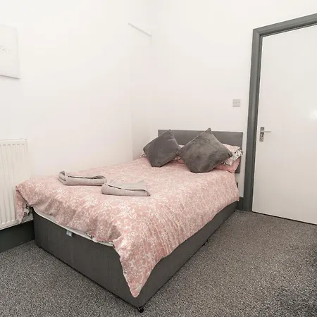 Beautiful 2 Bedroom Apartment In Флитвуд Экстерьер фото